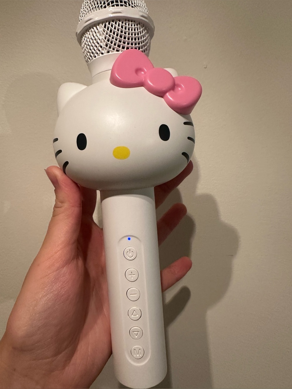 Hello Kitty Bluetooth Karaoke Microphone Wireless Speaker USB Charging White